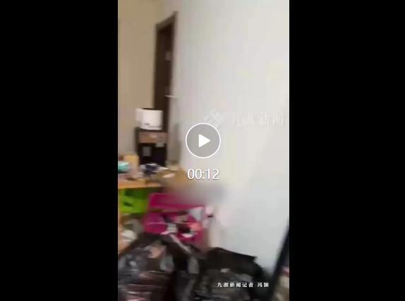 女生租房1年遍地垃圾散发恶臭，邻居频繁投诉，房东：索赔5000元仅收到3000