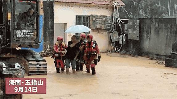 海南多地停课 强降雨引发多预警生效