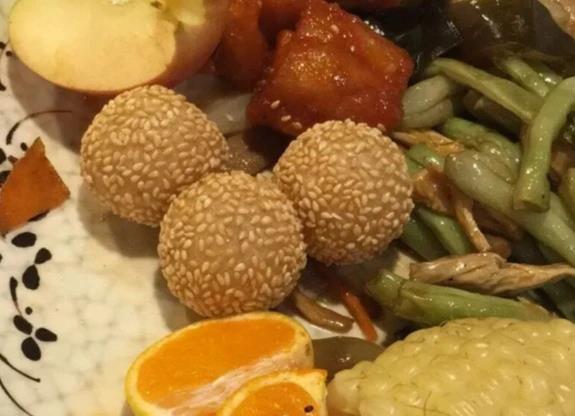 石家庄这家素食餐厅，花20块钱，50多种菜品随便吃