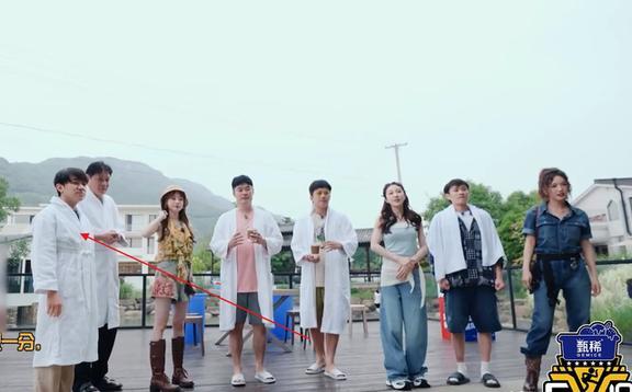 王祖藍不讓女兒看這期五哈 尷尬表現(xiàn)引熱議