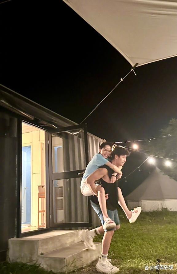 陈乔恩说艾伦敢不听她的话就死定了 综艺首秀甜蜜互动