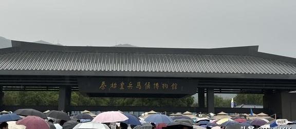 清点本年国庆最堵东说念主的10个景点 东说念主海形状开启