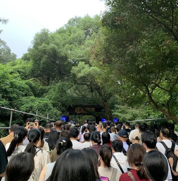 盘点今年国庆最堵人的10个景点 人海模式开启