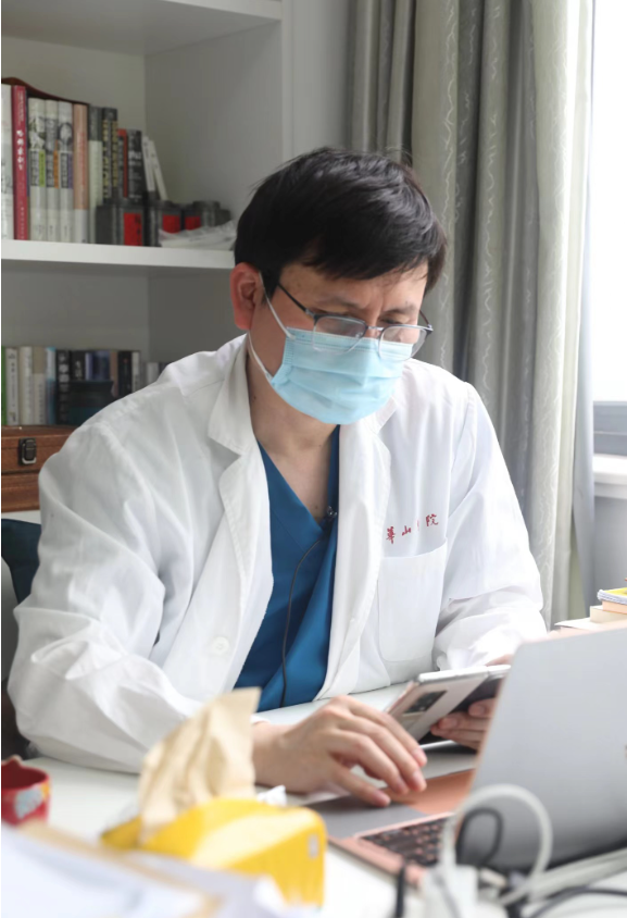张文宏：上海抗疫成效初显 重症救治面临挑战