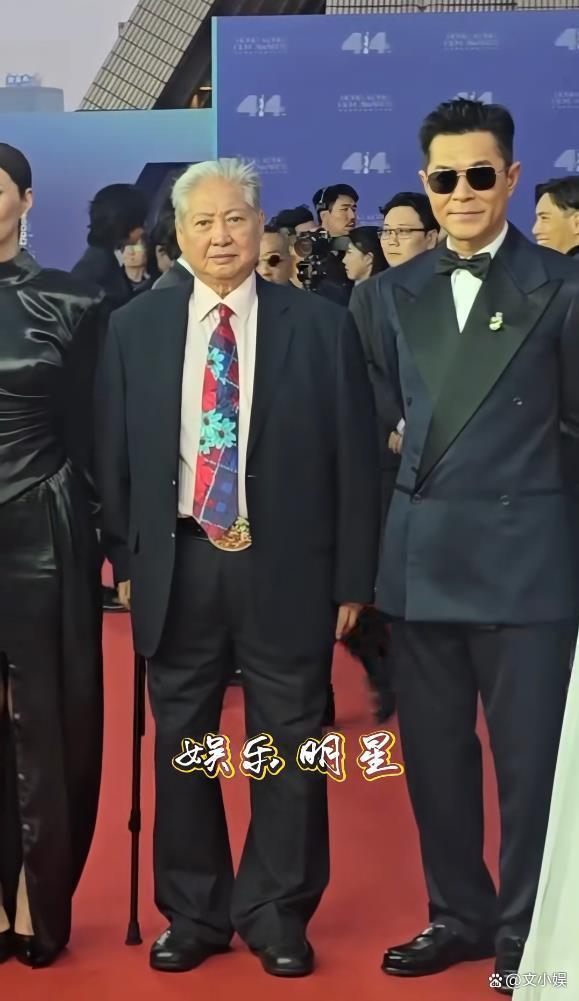 洪天明回应爸爸洪金宝暴瘦 手术与健康管理所致