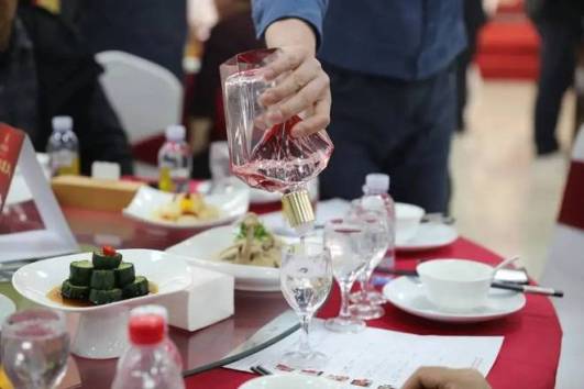 高考未揭分，“升学宴”之风已起，合规问题引发关注