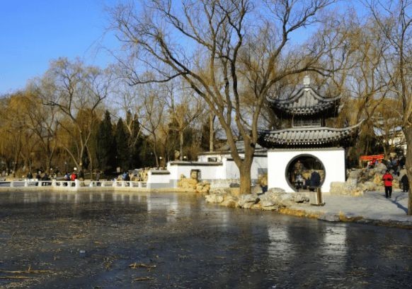北京：即日起全市公园门区不再查验北京健康宝、不测温