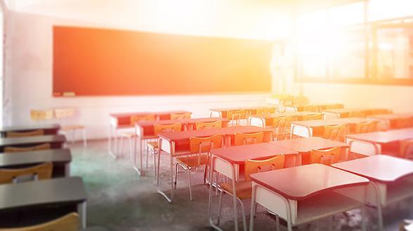 乡村小学招生不足10人宣告停办，拟改建为村卫生室