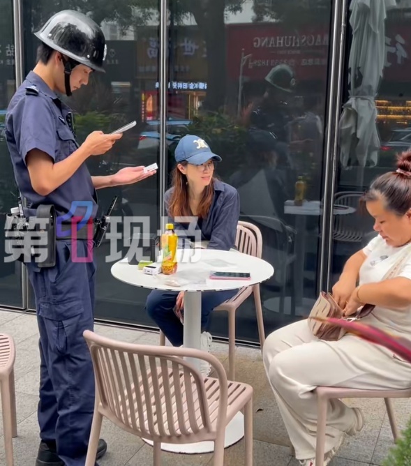 知情者恢复女子屡次在水贝捡到黄金 门不夜关成民风