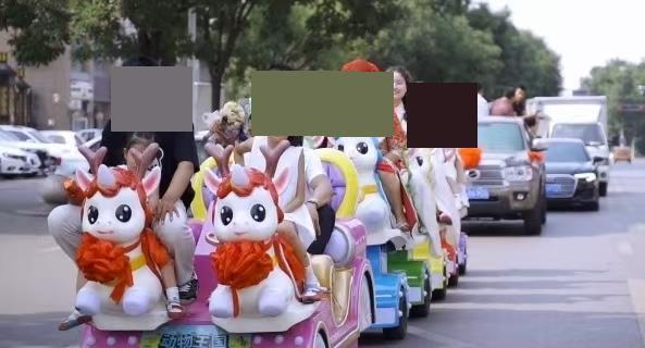 新人用儿童摇摇车接亲