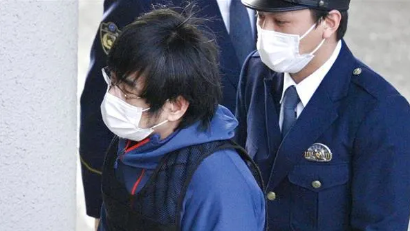 枪杀安倍嫌犯被追加起诉：试射武器，涉嫌损坏建筑物
