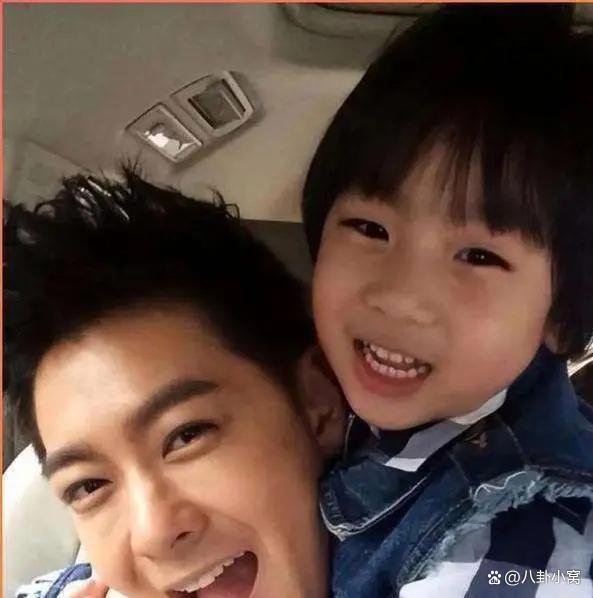 林志颖16岁儿子Kimi正脸照曝光 阳光少年引热议