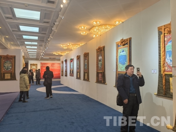 “唐卡新韵谱华章 雪域同心铸辉煌——铸牢中华民族共同体意识”唐卡展在京开幕