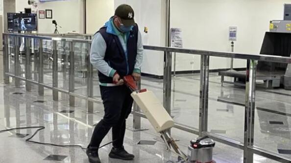 台湾民众发起“还我小三通”游行