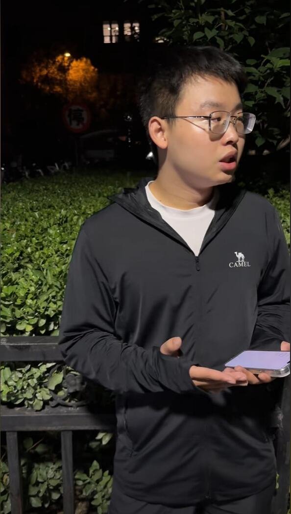 退学考上清华男生回应开直播 分享志愿填报经验