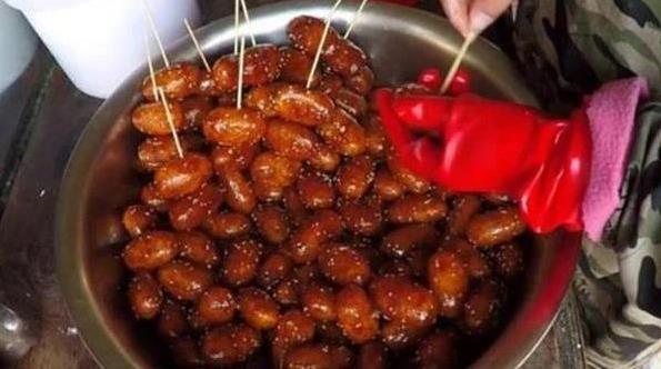 一块钱小吃火爆全城，夫妻俩忙到深夜，秘方却让隔壁摊眼红