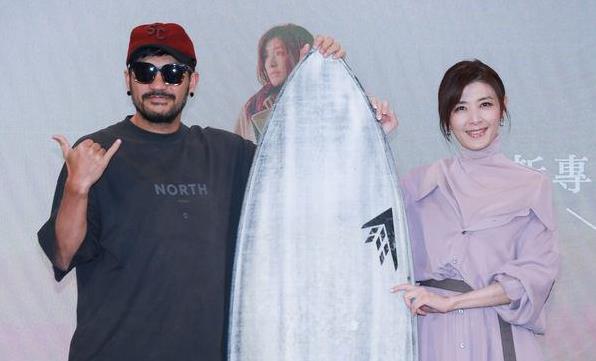 54岁苏慧伦重返乐坛！张震岳揭秘冻龄秘密，苏慧伦：睡眠是关键
