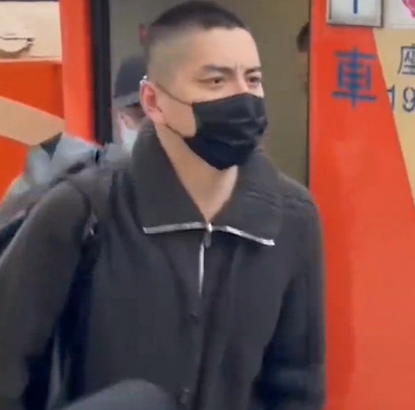 王大陆逃兵役细节曝光 伪造体检骗过征兵
