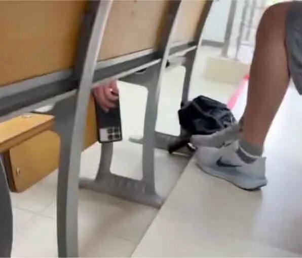 华南理工男生偷拍女生长达半小时