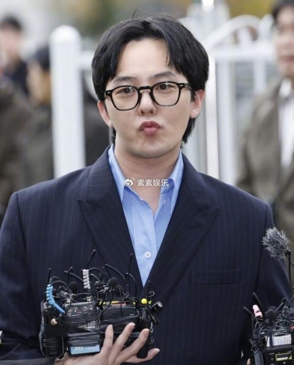 权志龙被曝吸毒后首现身现场说走着瞧吧