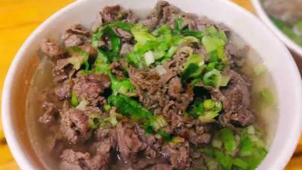 一碗牛肉汤香哭隔壁，潮汕人藏了啥秘方？