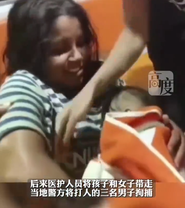 印度女子买牛奶忘付钱遭殴打