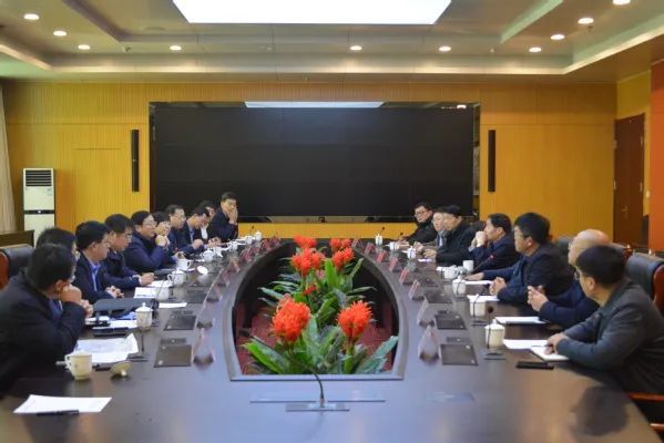 威海乳山市委副书记,市长王大治一行到山东外事职业大学调研