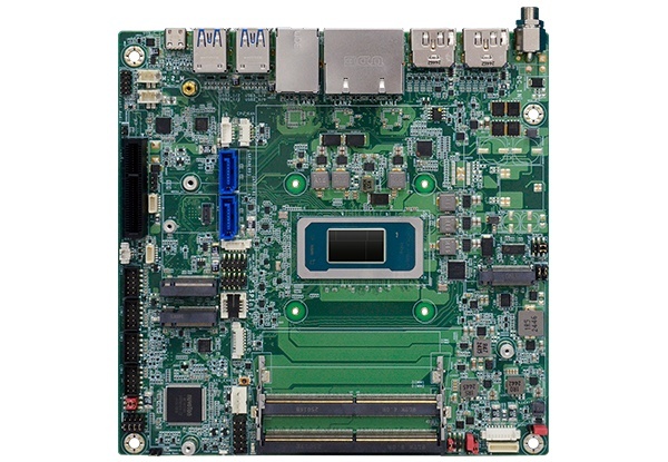 首款英特尔 Panther Lake 工业主板曝光：三 2.5G 网口，支持 DDR5-7200 内存