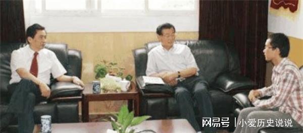 曾用甲骨文写作被985破格录取，后来为何成了小丑