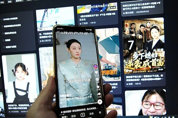 短剧一年走完长剧十年路：AI项目占9成，连锁反应传导至演员、拍摄基地