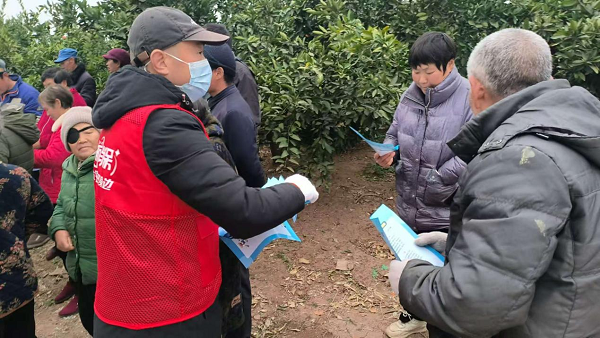 浦发银行驻村工作队“消保+助农”服务下乡,守护“钱袋子” 赋能“柑桔园”