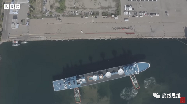 中国远望5号科考船停靠斯里兰卡汉班托塔港
