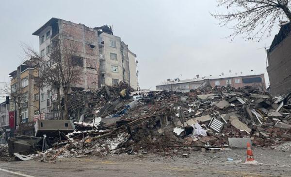 爱尔兰学校师生因航班问题躲过土耳其强震 目的地城镇“已消失”