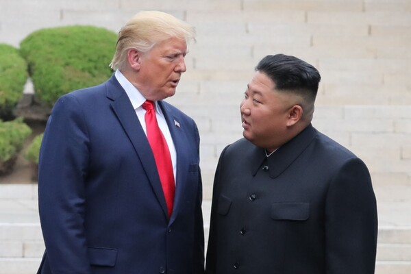 敲打韩国示好朝鲜，特朗普唱的是哪一出？