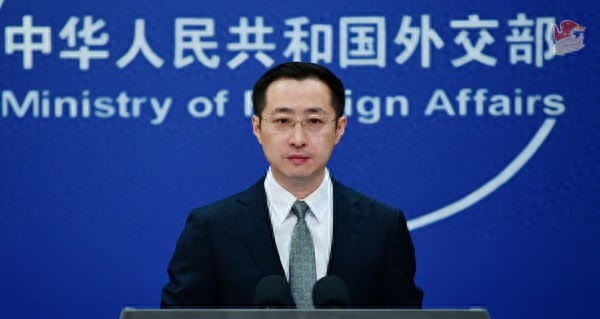 中方谈美拟“制衡”中国影响力:中方一贯反对搞封闭排他的“小圈子
