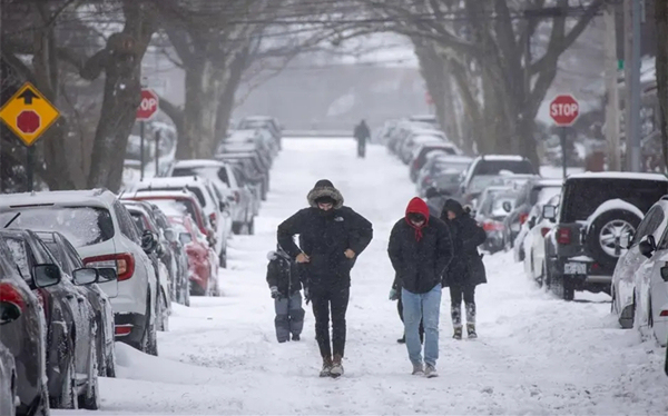 美国冬季风暴已造成至少63人死亡
