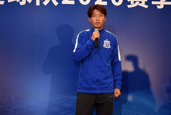 35岁国脚前锋杨旭自宣退役 专注于培养自己孩子踢球 目前29球仍是国足历史射手王！