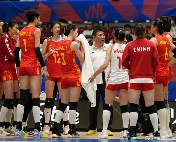 取得本赛季开门红 2日中国女排将迎战德国女排