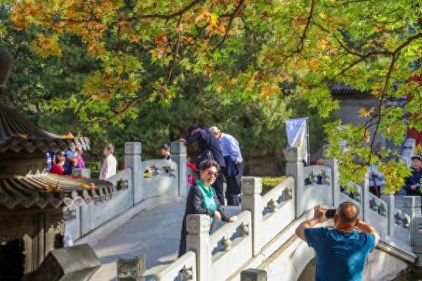 北京赏秋香山红叶进入最佳观赏期