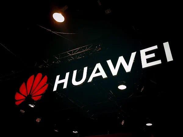 华为终端发布会上余承东透露了什么？小折叠Pocket 2