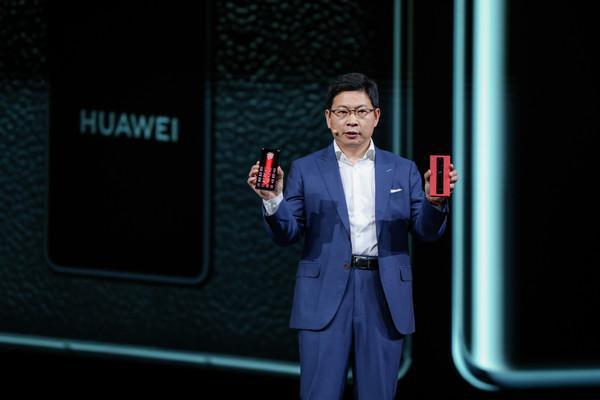 荣耀手机高管私信余承东催p70进度网友支招经理执行