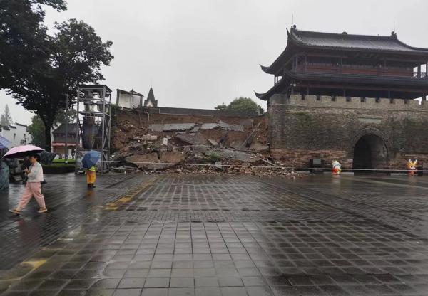 衢州水亭门城墙坍塌 强降雨致局部塌陷，无人员伤亡