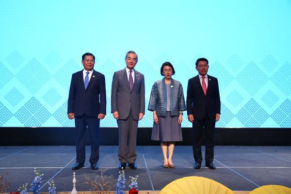 中老缅泰外长举行非正式会晤 共商缅甸和平发展