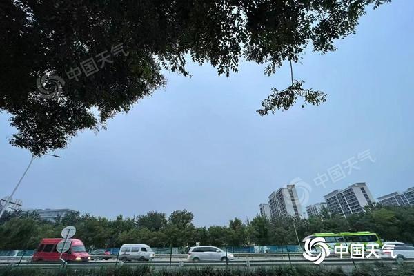 北京今日最高气温29℃ 明起降雨降温，添衣防雨