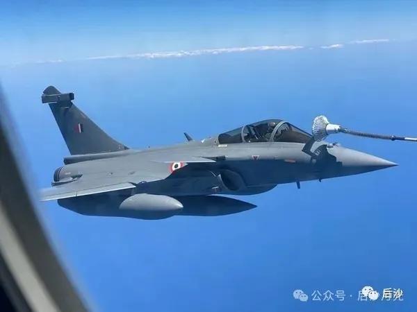 阵风被击落 印度和法国到底谁坑谁 天价军购引发争议