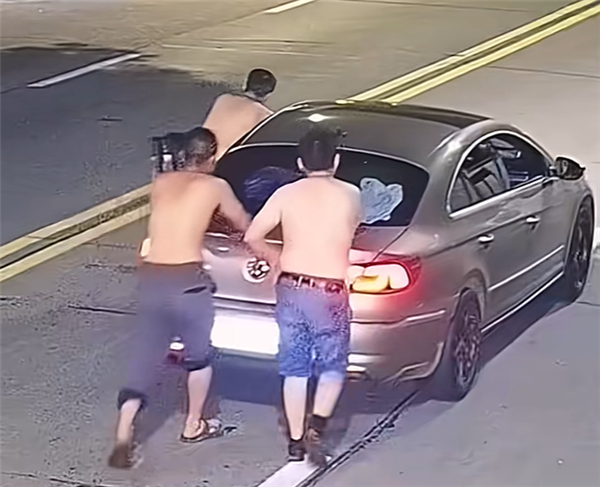 酒后推车回家算酒驾吗 交警回应 推车不算但违法占用道路