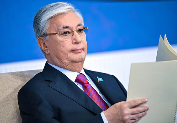 哈萨克斯坦新法：公共场所禁止蒙面 弘扬民族认同感