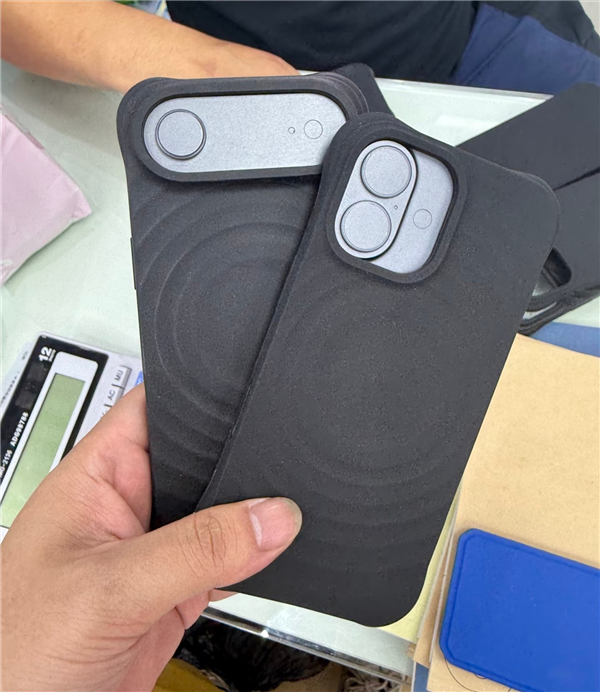 iPhone17官方保护壳首曝 液态玻璃设计引关注
