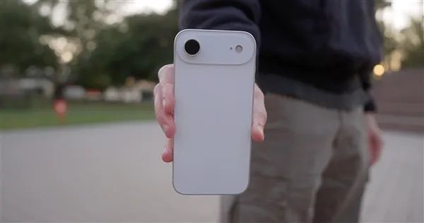 曝iPhone17 Air国行版已开始组装