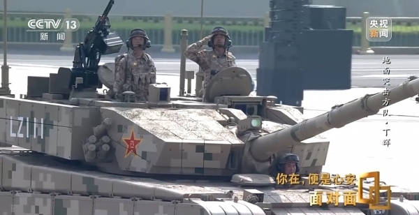 “90后”女歼击机飞行员:替英雄前辈们看大好河山